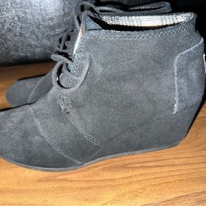 Toms wedges